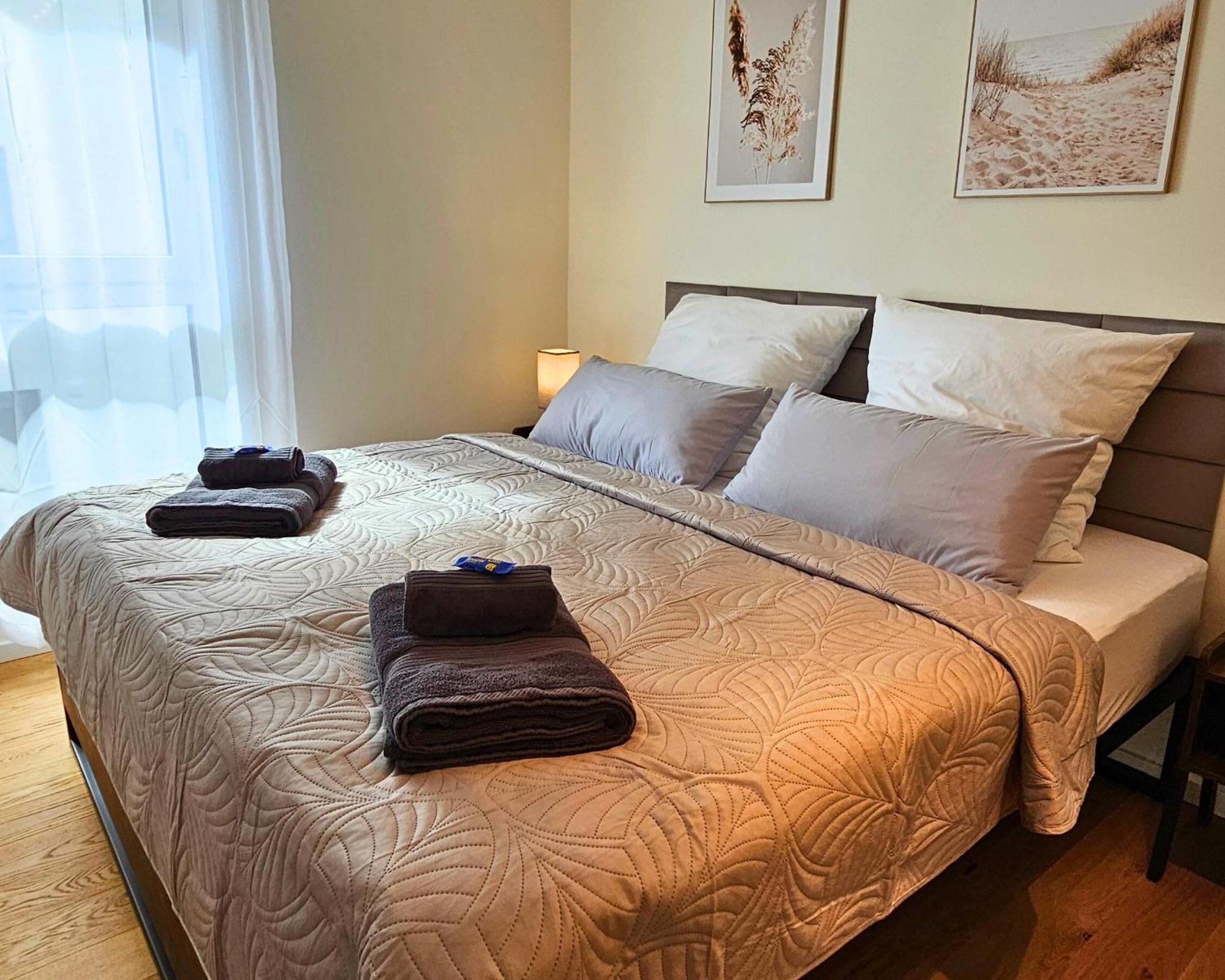 Relaxrefugium Luxus - Kueche, Arbeitsplaetze, Stellplatz & Komfort Fuer Bis 6 Gaeste Koenigs Wusterhausen Luaran gambar